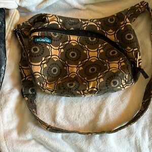 Kavu purse